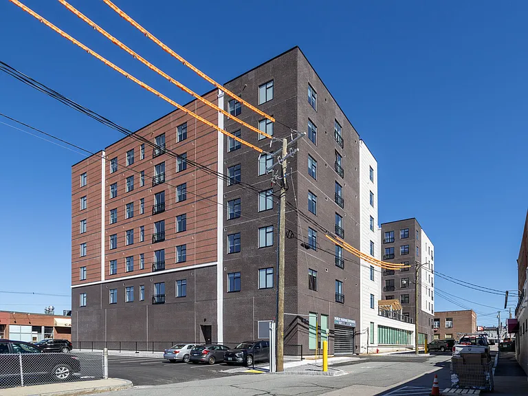 The Flats on High Street — Photo 26