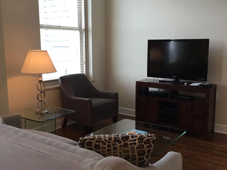 Nissen Building Apartments — Photo 61