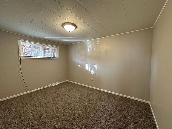 5th image of 2605 E 18th St #2611