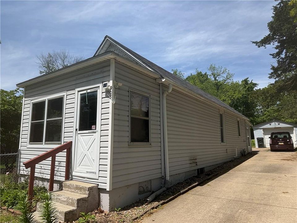 1st image of 908 Chestnut St