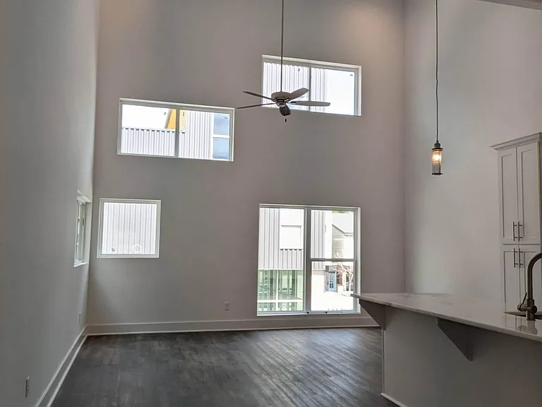 113 Highland Park Ln — Photo 5