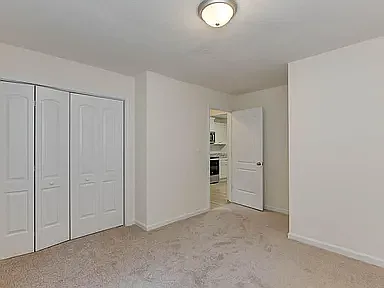 3 bed, 1119 sqft, $2,100 — Photo 4