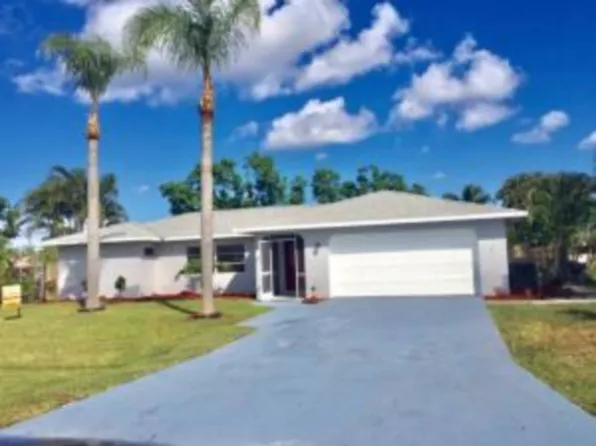 433 SE Skipper Ln, Port Saint Lucie, FL 34983