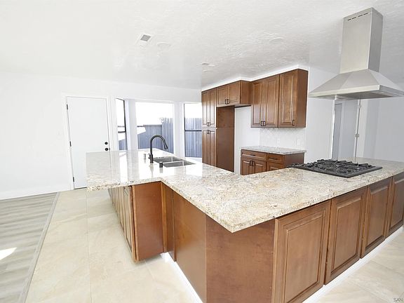 4th image of 8316 Whelan Dr