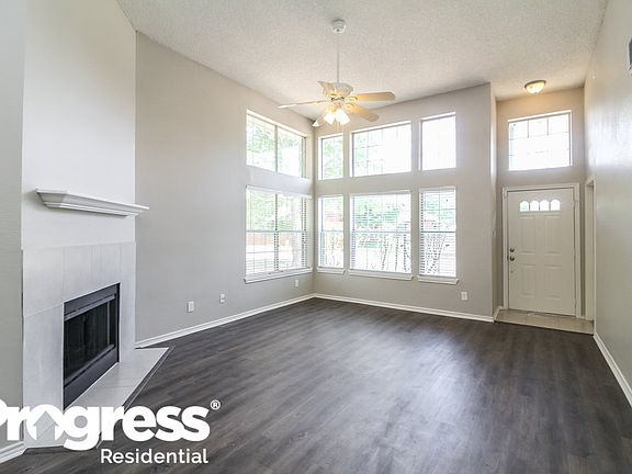 4th image of 805 Quail Brook Dr