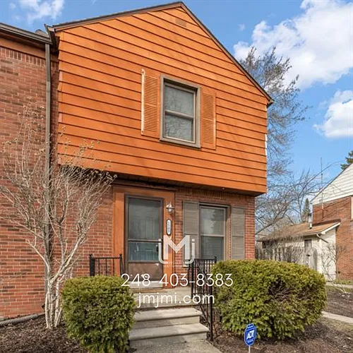 1505 E 4th St Photo 1