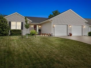 710 10th Ave SW, Mount Vernon, IA 52314