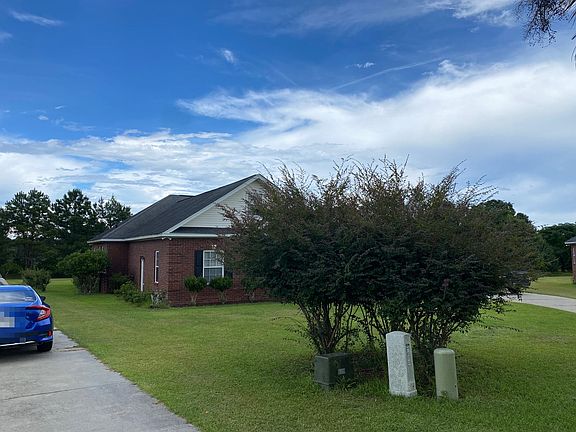 3rd image of 160 Sweet Maple Dr