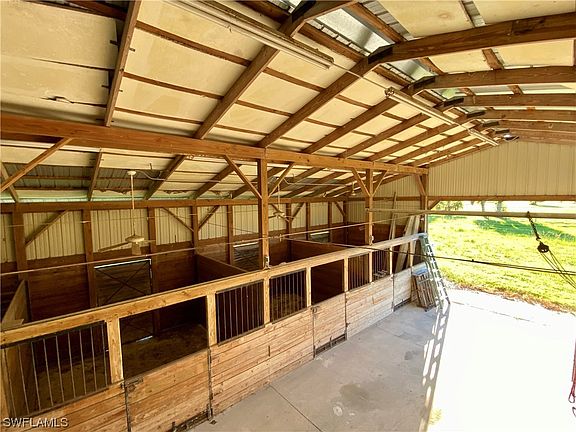 5th image of 18451 Fichters Creek Ln