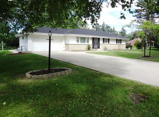 2635 N 124th St, Brookfield, WI 53005