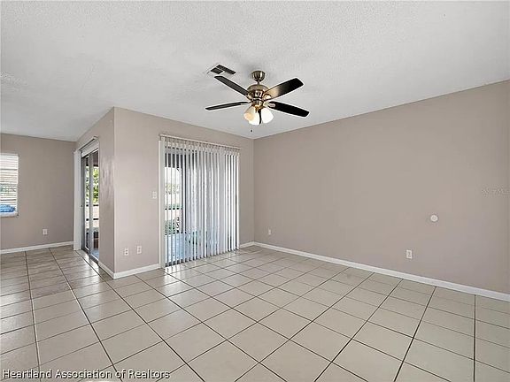 3rd image of 6213 Candler Ter