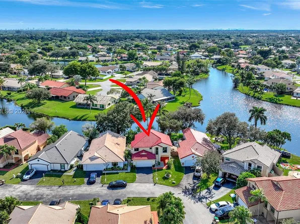 6320 Plymouth Ln, Davie, FL 33331