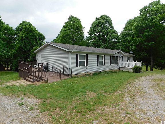 3rd image of 14 Heather Rd