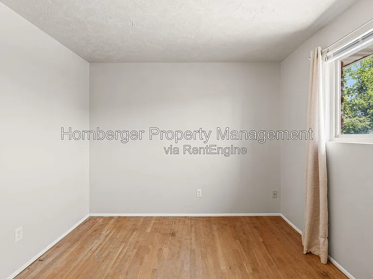 9717 N Stevens St — Photo 8