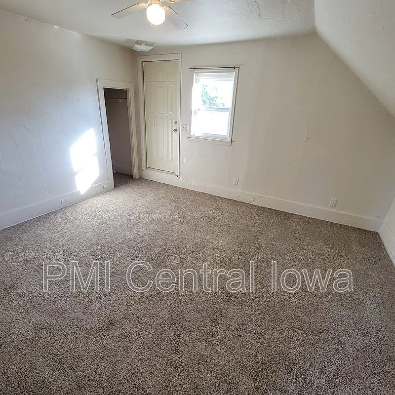 1 bed, 1.0 bath, 370 sqft, $655 — Photo 2