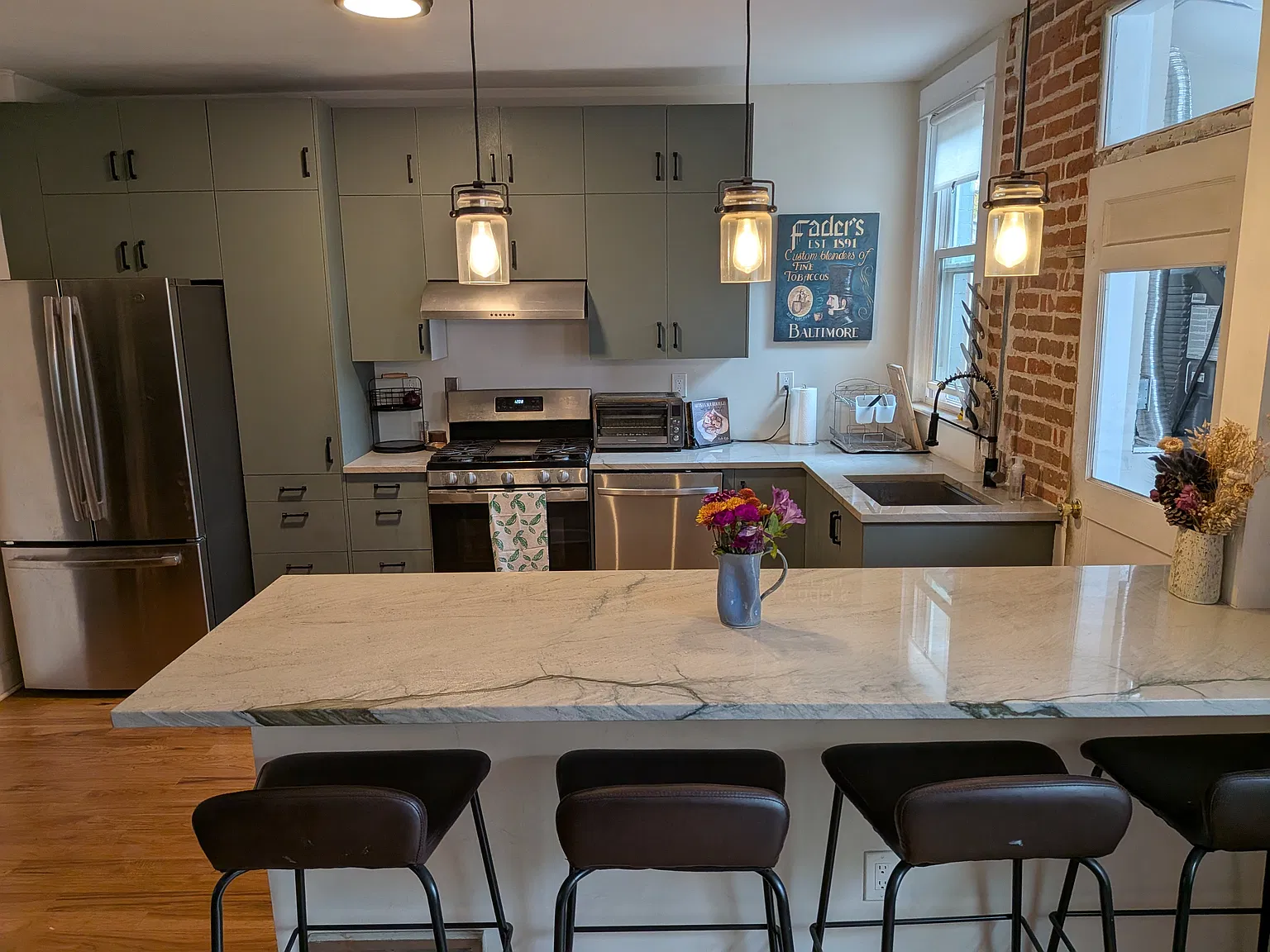 2 bed, 1313 sqft, $2,950 — Photo 3