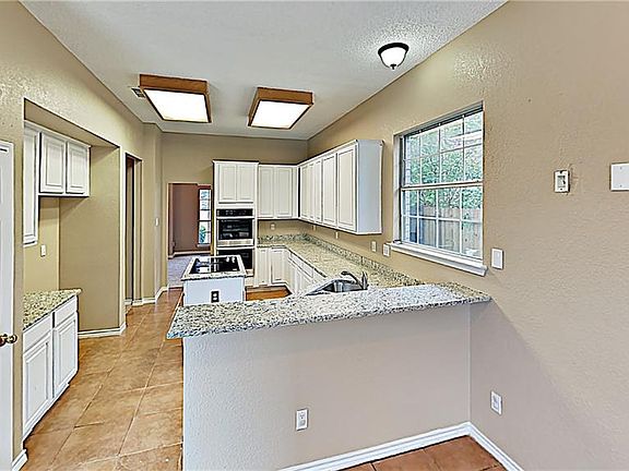 5th image of 3520 Paladium Dr