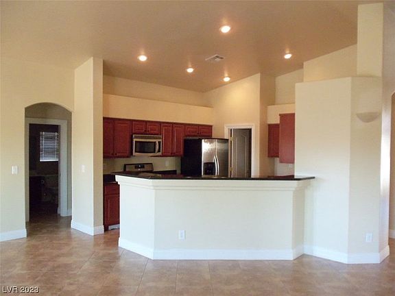 4th image of 3413 Amish Ave #0