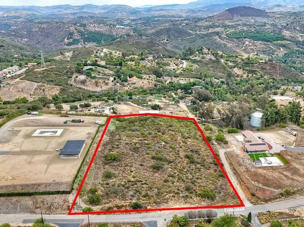 11156 Meadow Glen Way E, Escondido, CA 92026