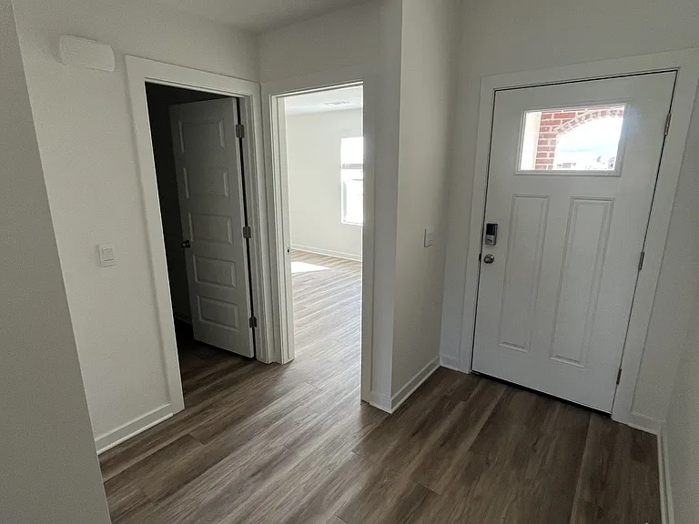 525 Arizona St — Photo 19