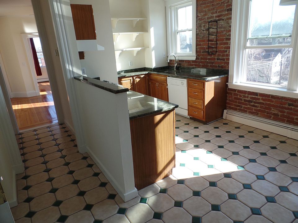 1st image of 48 Essex St APT 9