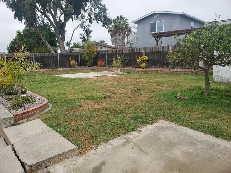 3040 Haidas Ave — Photo 13