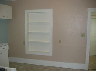 1410 Barnes Rd, Manhattan, KS 66502