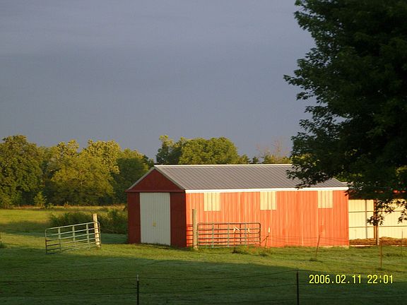 hay barn loafing shed