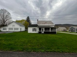 69 Elm St, Wallingford, VT 05773