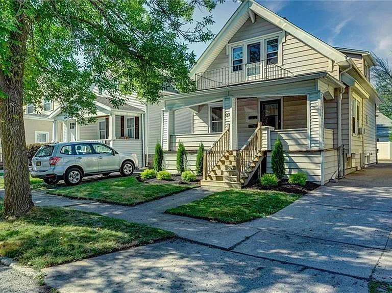 64U Parkwood Ave — Photo 3
