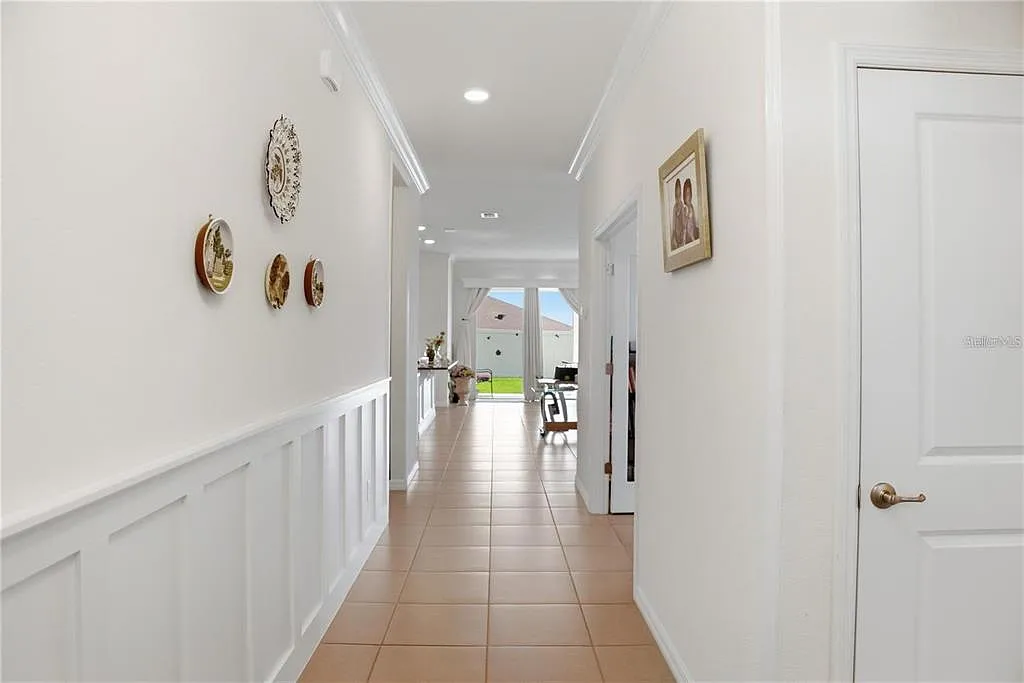 2 bed, 2.0 bath, 1815 sqft, $2,250 — Photo 4
