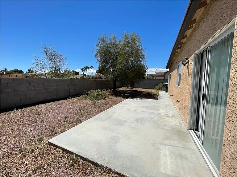2303 Radiant Beam Ave — Photo 11