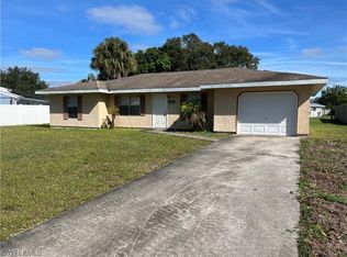 4032 S Edgewater Cir, Labelle, FL 33935