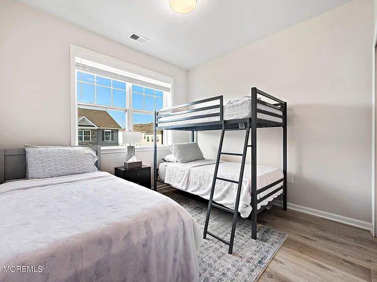 15 Laird Way — Photo 40