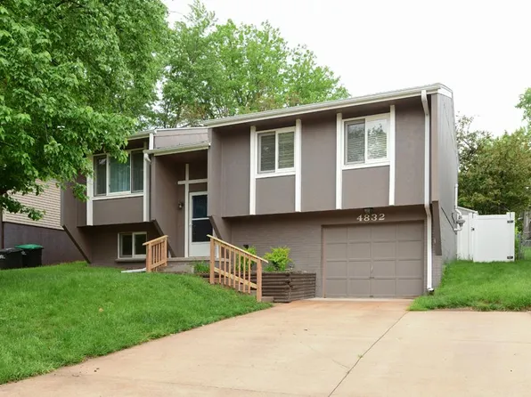 4832 N 130th Cir, Omaha, NE 68164