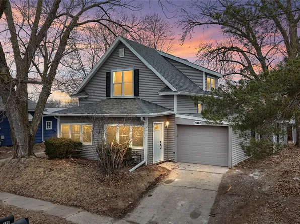 714 W 4th St N, Newton, IA 50208