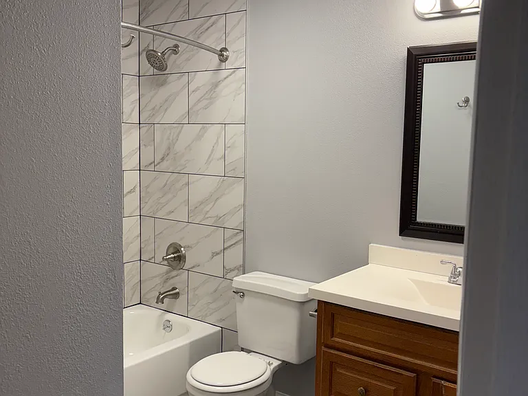 309 Irwin St #3 — Photo 6