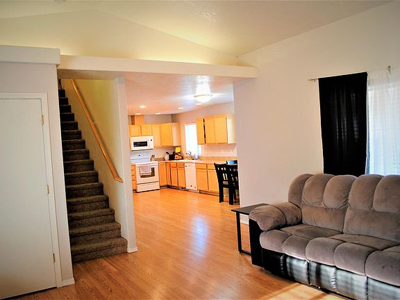 4th image of 4761 Joanie Rose Ln NE