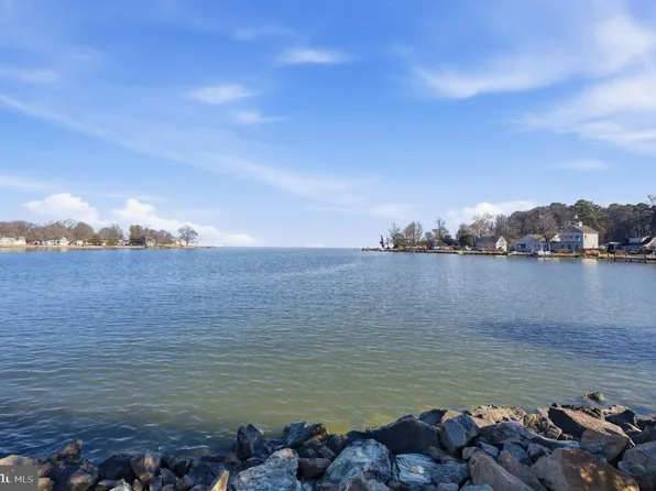 5700 Broadwater Creek Rd, Churchton, MD 20733