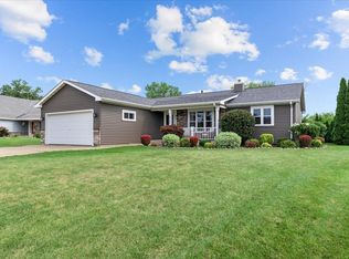 6560 High Hill Cir, Racine, WI 53402