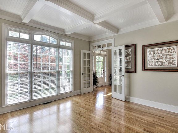 5th image of 505 Towneside Ln