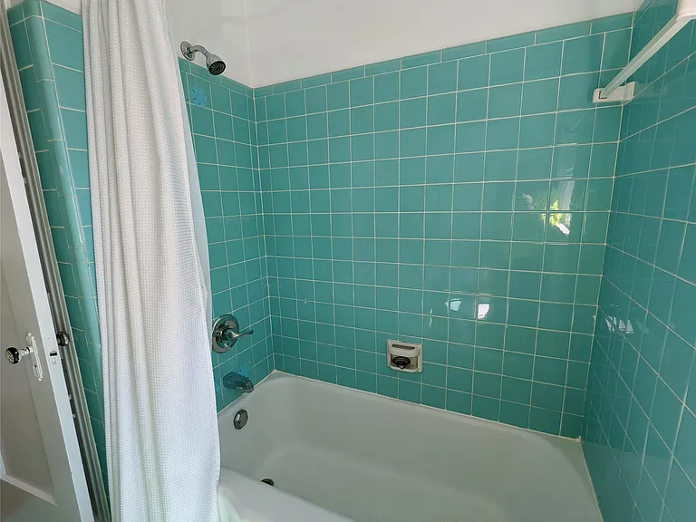 1317 S Darlington Ave — Photo 17