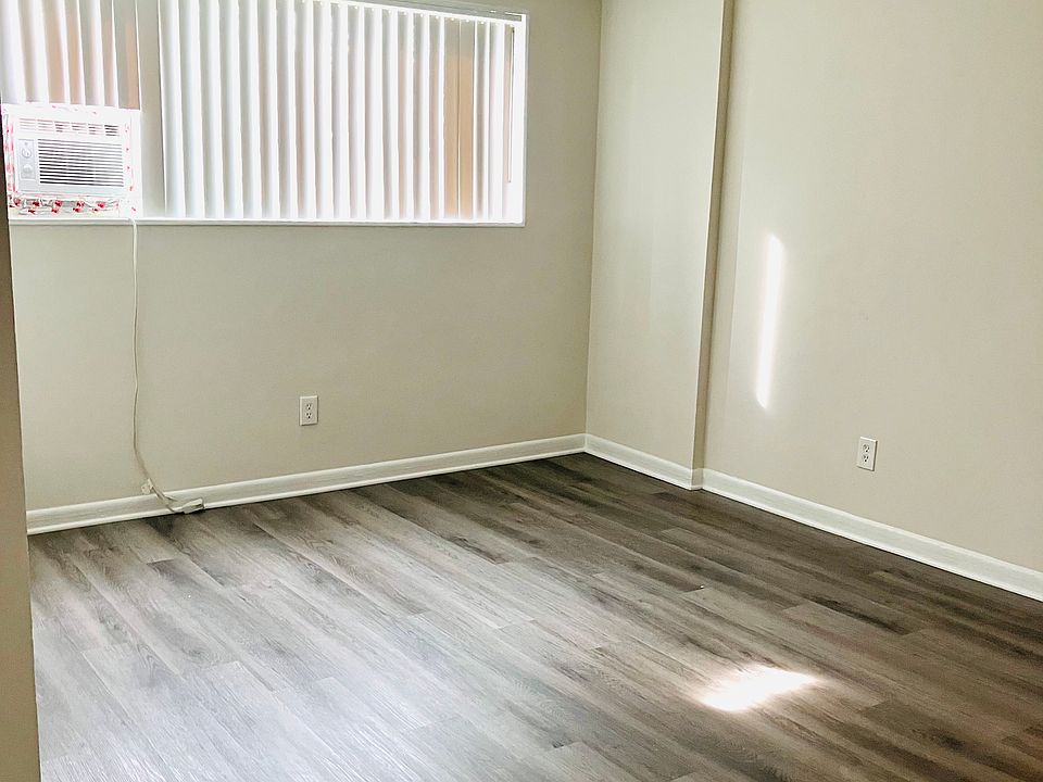 Friendship Place Apartments 14404 Gemstone Dr Woodbridge VA Zillow