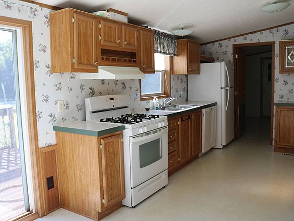 3rd image of 406 E Texas St