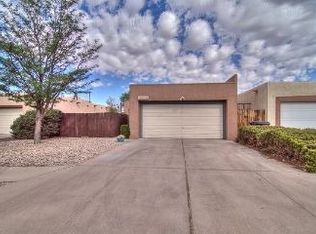 2809 Prenda De Oro NW, Albuquerque, NM 87120