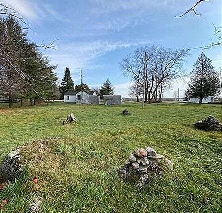2nd image of 150 Drive In Cres