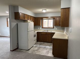 243 N 1st - N5, Seward, NE 68434