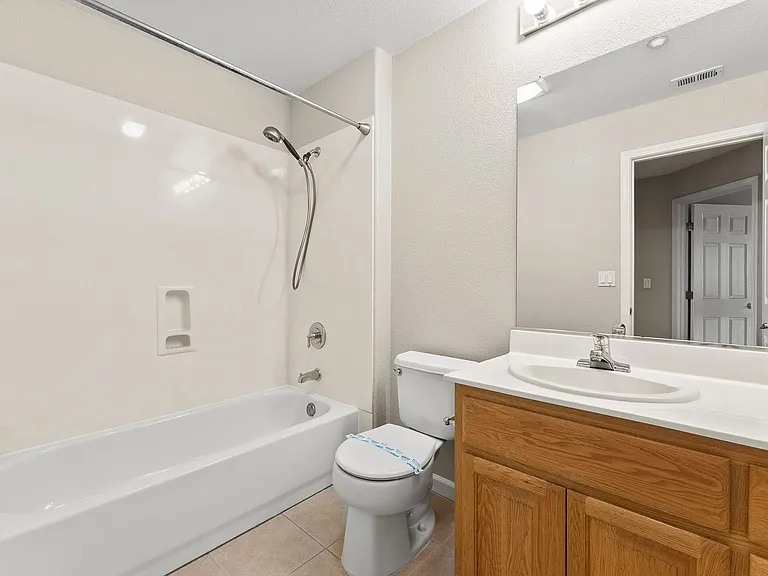 4032 Crandall Cir — Photo 3
