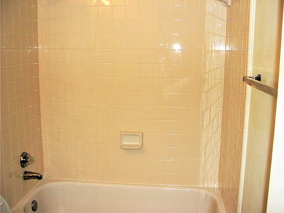 5th image of 1249 Marchant Pl