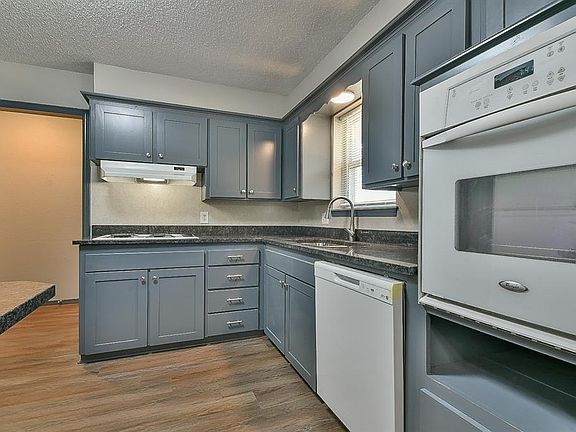 5th image of 7433 NW 6th St